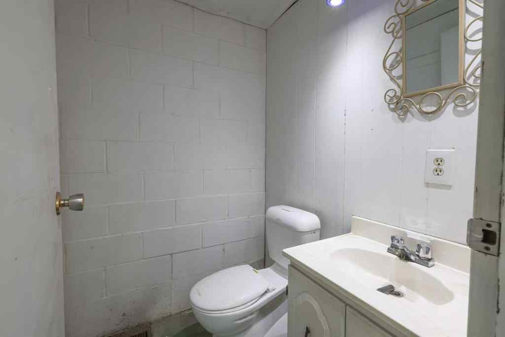 MLS&reg; # A2215463 - 4834 49 Street  in NONE Rocky Mountain House, Commercial Open Houses