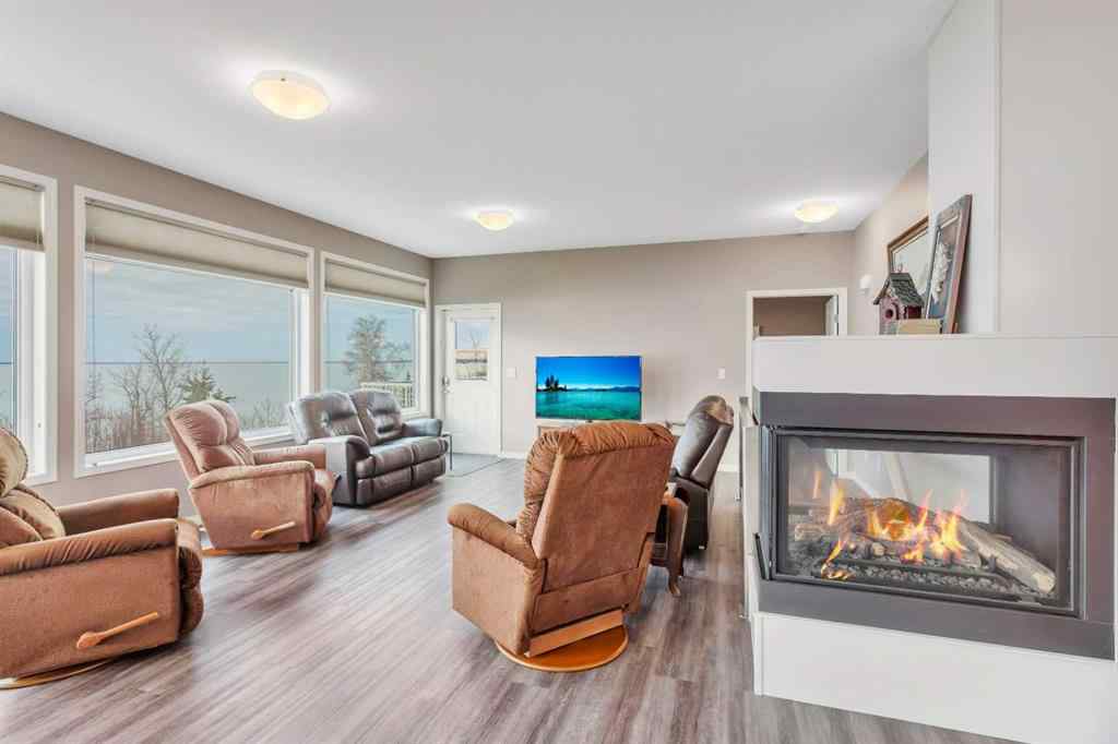 MLS® A2215466 - 23 Marina View Close   in Rochon Sands Heights Rural Stettler No. 6, County of, Residential