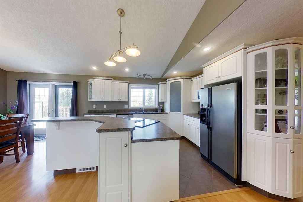 MLS® A2215477 - 2300 Pioneer Drive SW in NONE Slave Lake, Residential