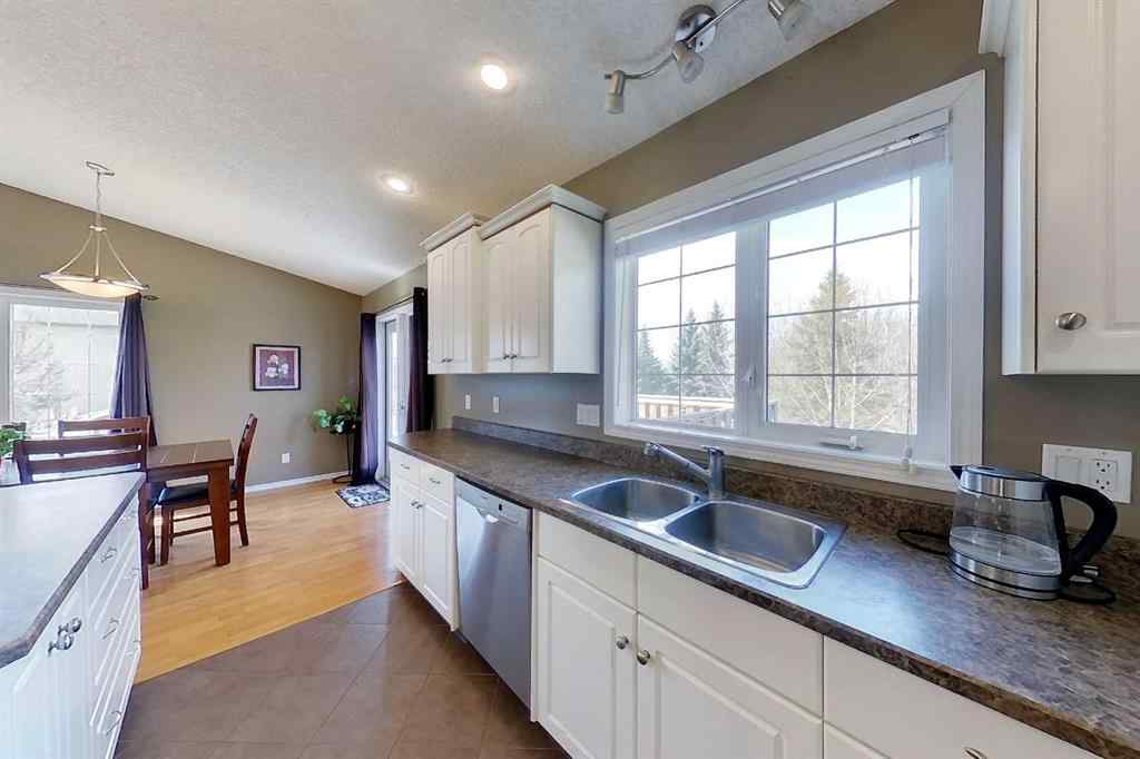 MLS® A2215477 - 2300 Pioneer Drive SW in NONE Slave Lake, Residential