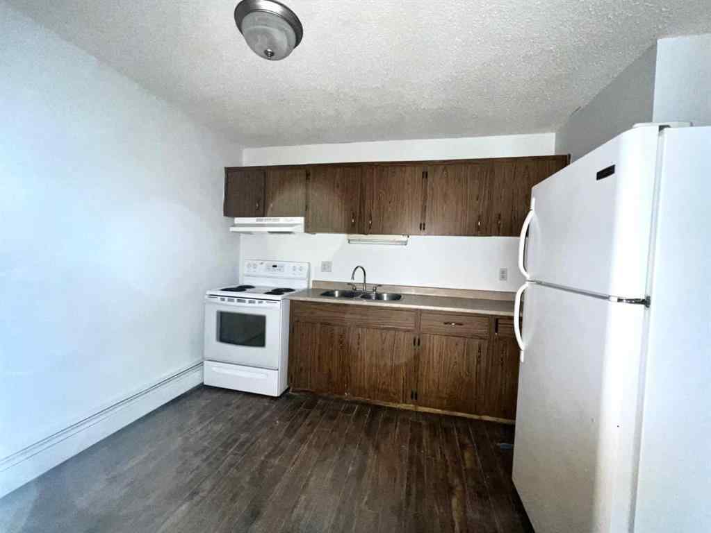 MLS® A2215501 - Unit #107 114 Mount Pleasant Drive  in Mount Pleasant Camrose, Residential