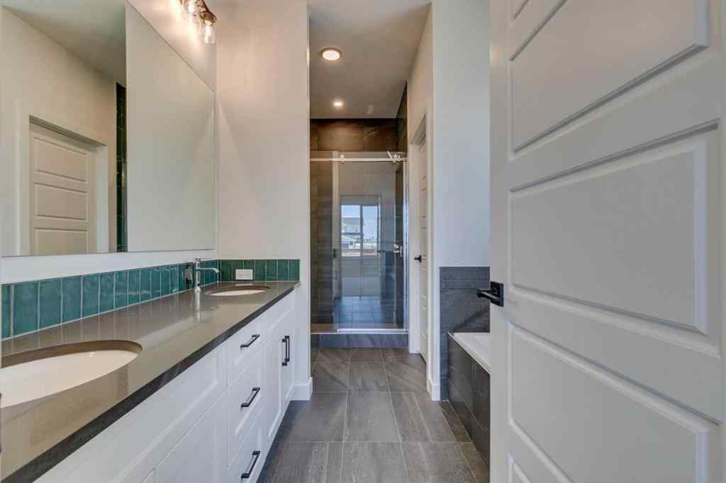 MLS® A2215566 - 56 Dawson Wharf Mount  in Dawson\'s Landing Chestermere, Residential