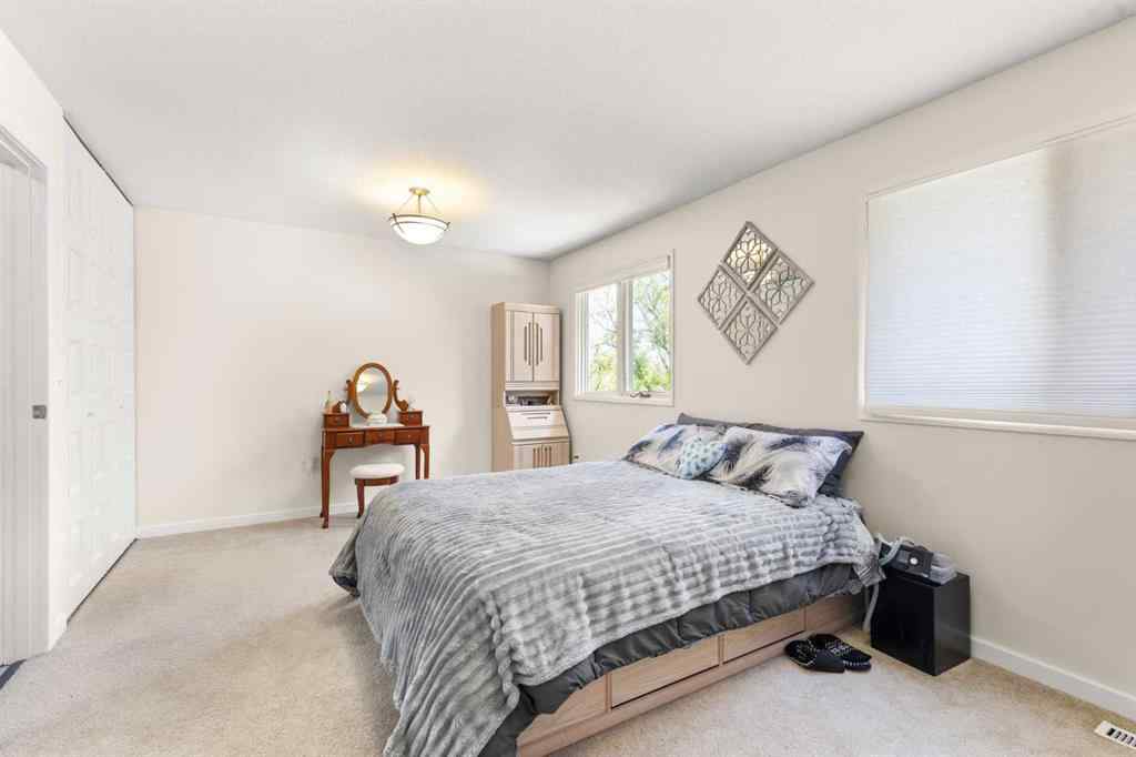 MLS® A2215601 - 467 10 Street  in NONE Dunmore, Residential