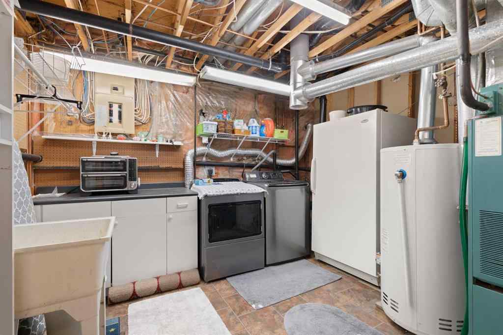 MLS® A2215601 - 467 10 Street  in NONE Dunmore, Residential