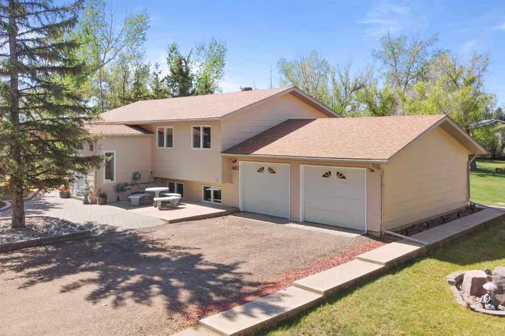 MLS® A2215601 - 467 10 Street  in NONE Dunmore, Residential