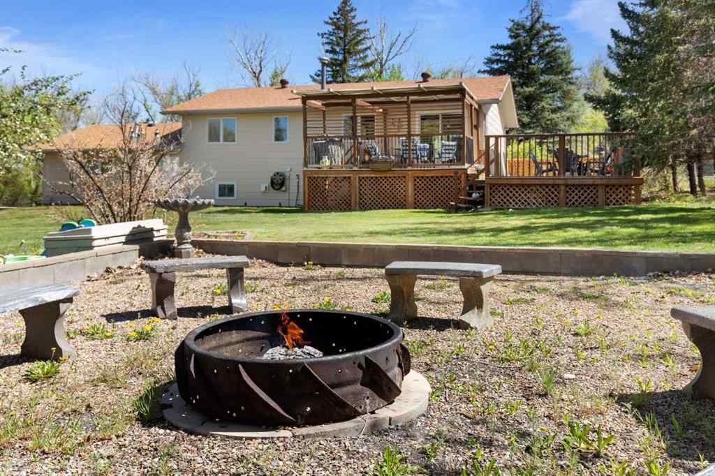 MLS® A2215601 - 467 10 Street  in NONE Dunmore, Residential
