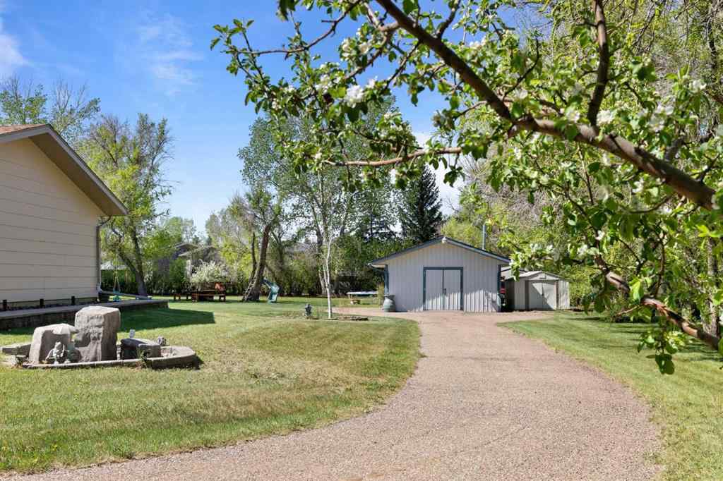 MLS® A2215601 - 467 10 Street  in NONE Dunmore, Residential