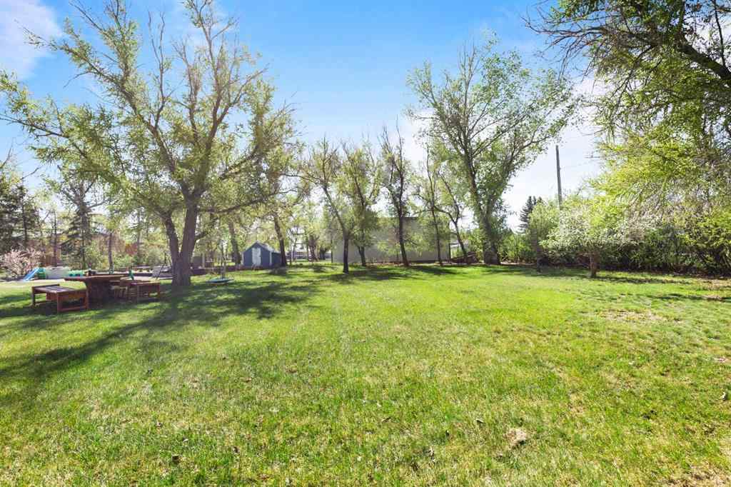 MLS® A2215601 - 467 10 Street  in NONE Dunmore, Residential