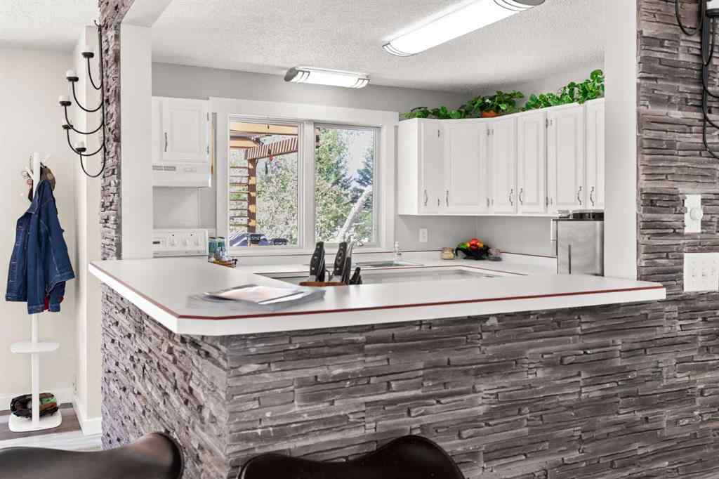 MLS® A2215601 - 467 10 Street  in NONE Dunmore, Residential