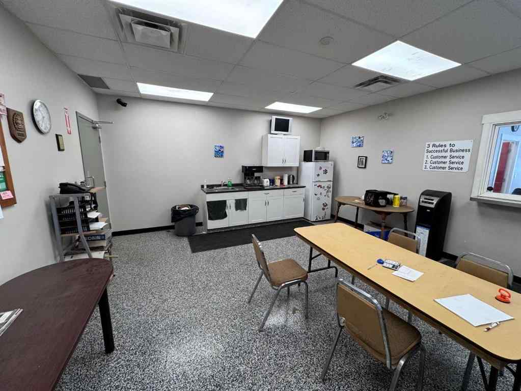 MLS® A2215623 - 9055 Innovation Avenue SE in Shepard Industrial Calgary, Commercial