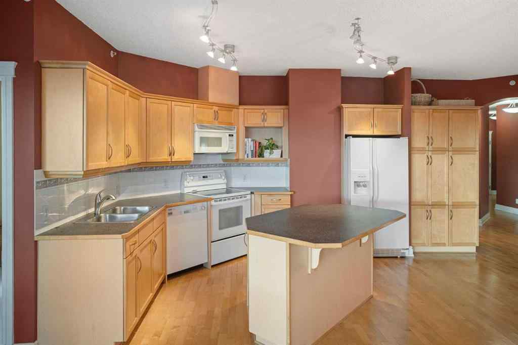 MLS® A2215625 - Unit #401 4 14 Street NW in Hillhurst Calgary, Residential