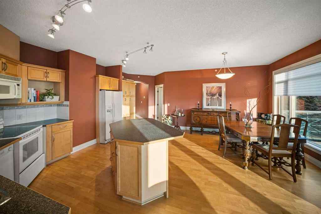 MLS® A2215625 - Unit #401 4 14 Street NW in Hillhurst Calgary, Residential