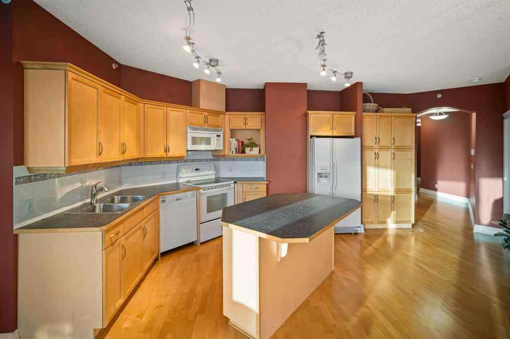 MLS® A2215625 - Unit #401 4 14 Street NW in Hillhurst Calgary, Residential