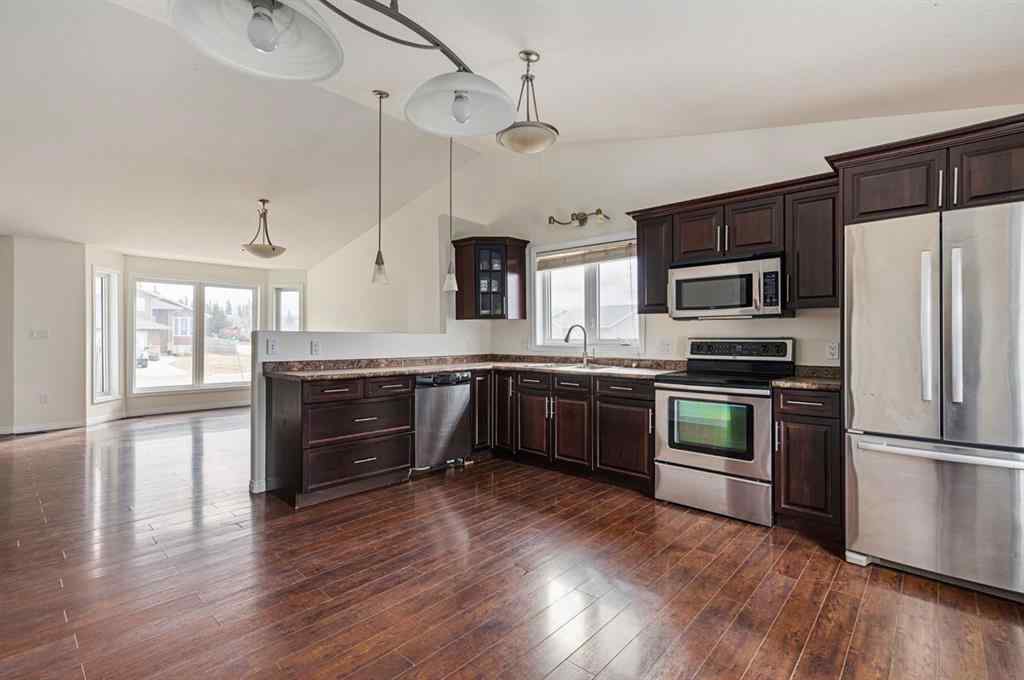 MLS® A2215650 - 4820 54 Avenue  in Kitscoty Kitscoty, Residential