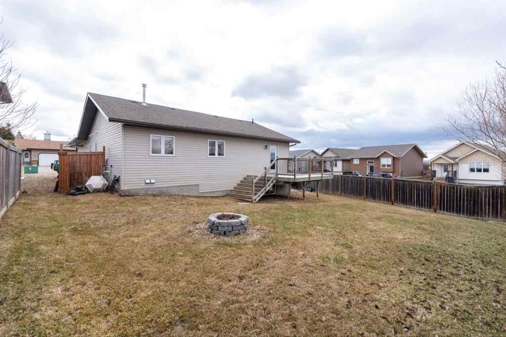 MLS® A2215650 - 4820 54 Avenue  in Kitscoty Kitscoty, Residential