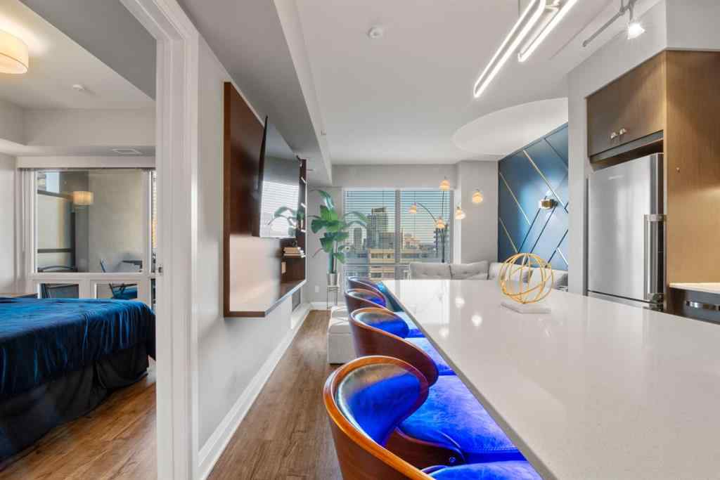MLS® A2215712 - Unit #2210 930 6 Avenue SW in Downtown Commercial Core Calgary, Residential
