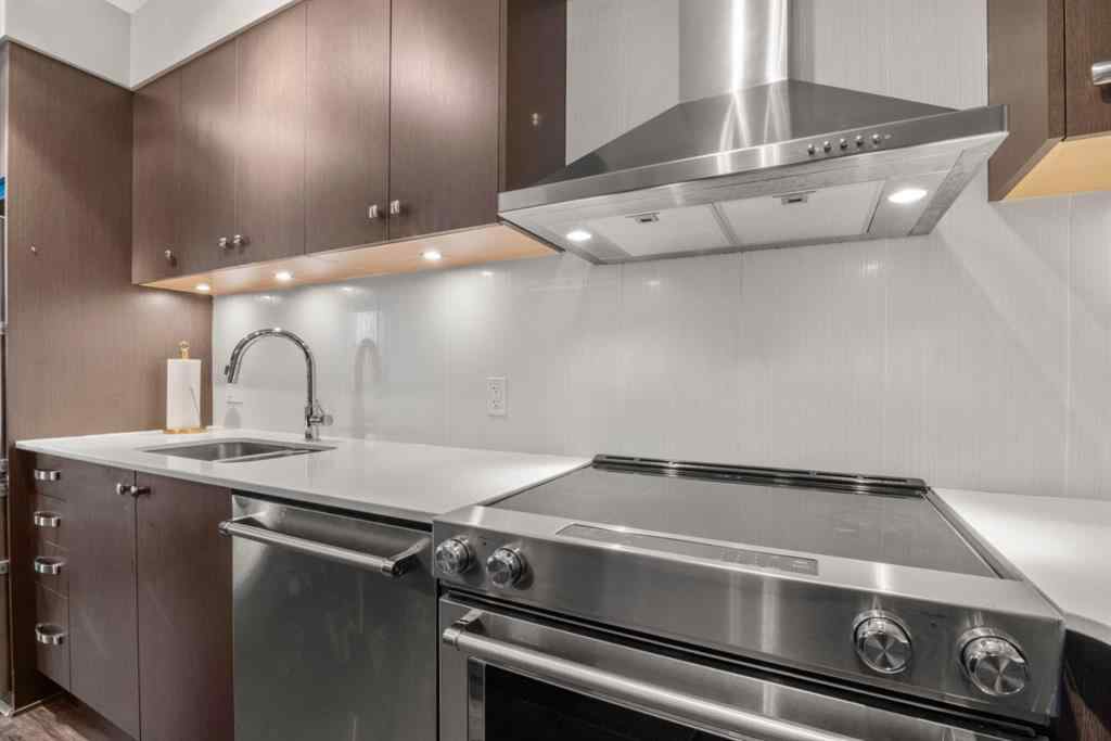 MLS® A2215712 - Unit #2210 930 6 Avenue SW in Downtown Commercial Core Calgary, Residential