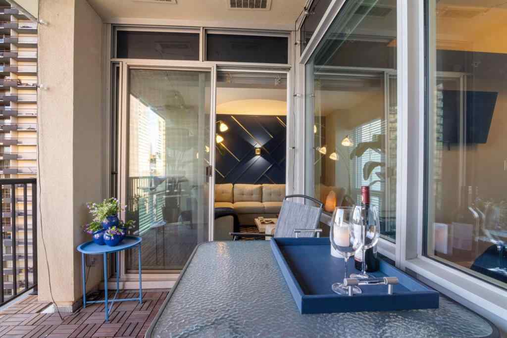 MLS® A2215712 - Unit #2210 930 6 Avenue SW in Downtown Commercial Core Calgary, Residential