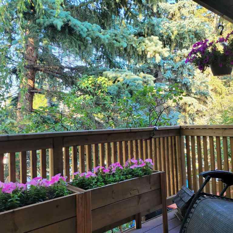 MLS® A2215728 - Unit #10 310 Brookmere Road SW in Braeside Calgary, Residential