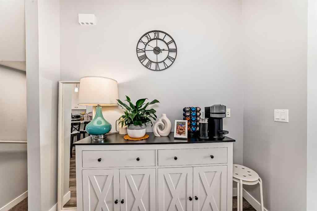 MLS® A2215754 - Unit #106 11 Evanscrest Mews NW in Evanston Calgary, Residential