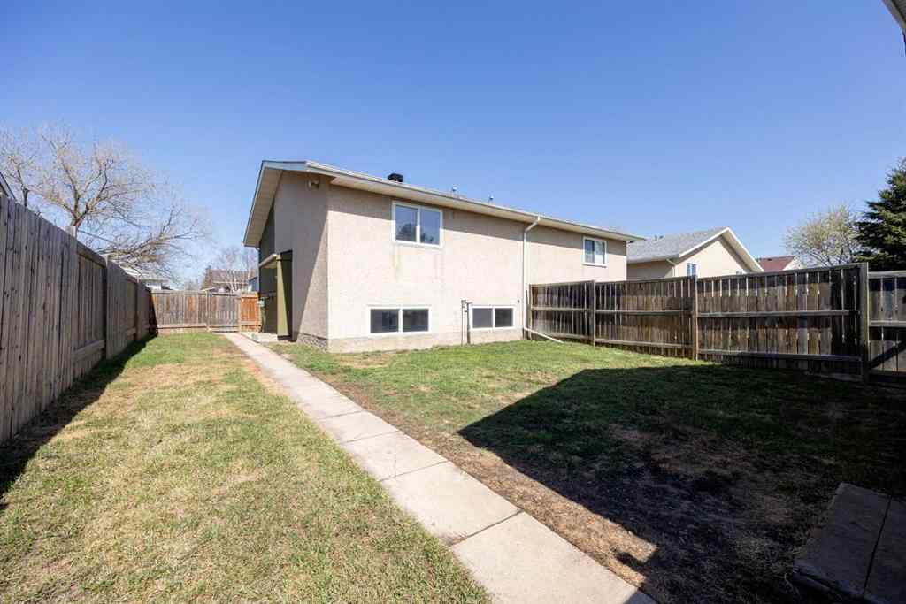 MLS® A2215756 - 357 Ross Haven Drive  in Thickwood Fort McMurray, Residential