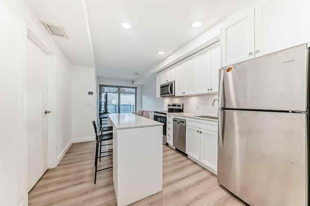 MLS® A2215761 - Unit #503 123 4 Street NE in Crescent Heights Calgary, Residential