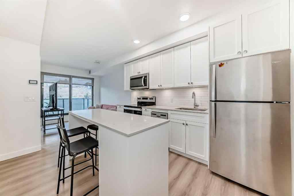 MLS® A2215761 - Unit #503 123 4 Street NE in Crescent Heights Calgary, Residential