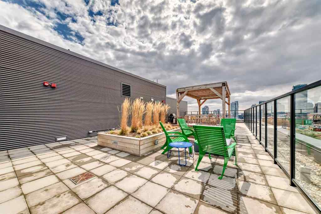 MLS® A2215761 - Unit #503 123 4 Street NE in Crescent Heights Calgary, Residential