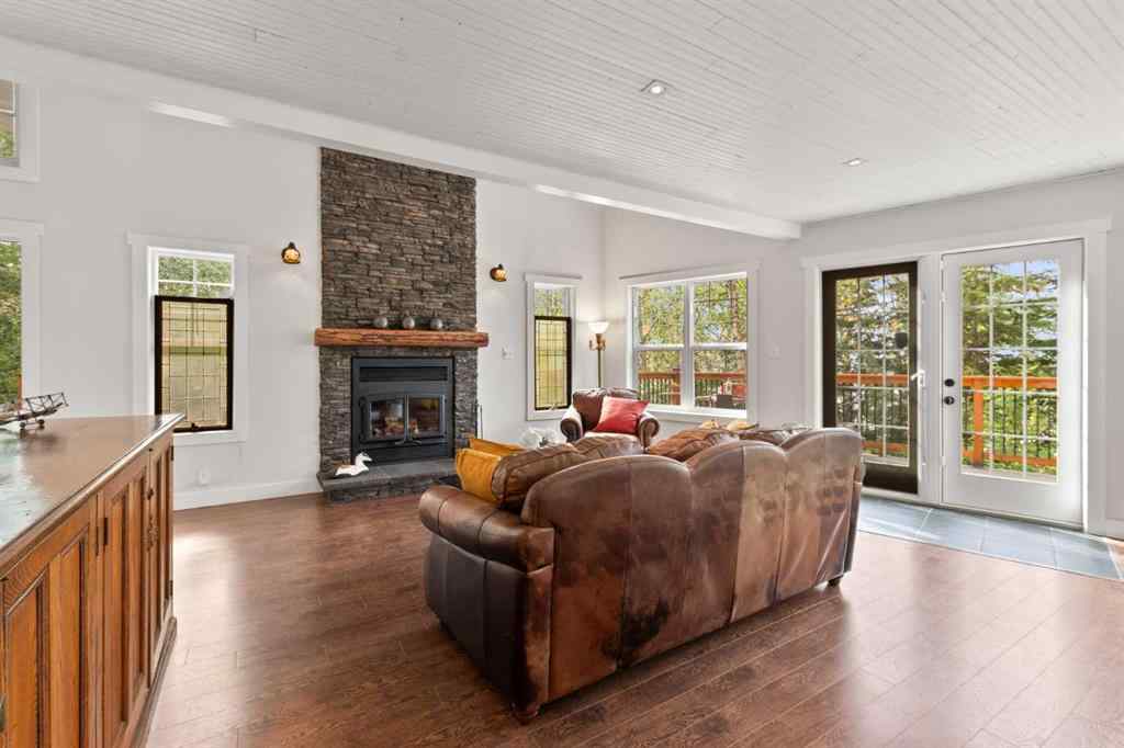 MLS® A2215767 - 36 Lakeview Avenue  in NONE White Sands, Residential