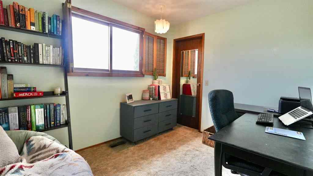 MLS® A2215769 - 10839 103 Street  in South End Peace River, Residential