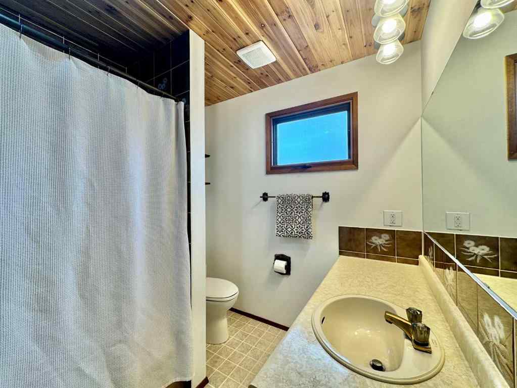 MLS® A2215769 - 10839 103 Street  in South End Peace River, Residential