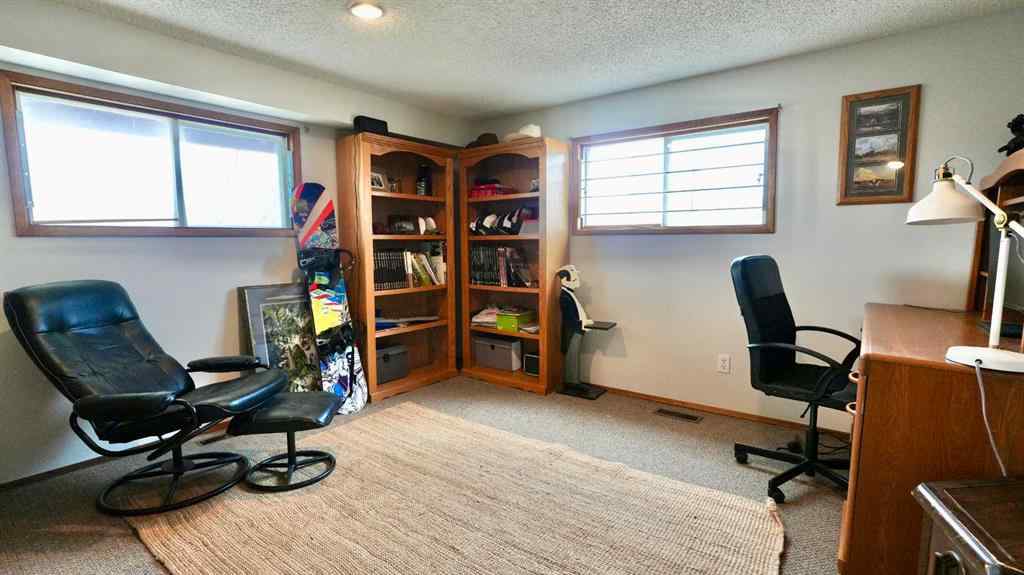 MLS® A2215769 - 10839 103 Street  in South End Peace River, Residential