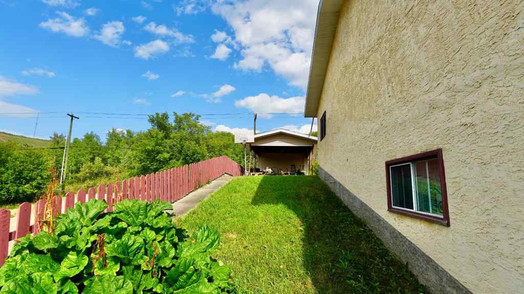 MLS® A2215769 - 10839 103 Street  in South End Peace River, Residential