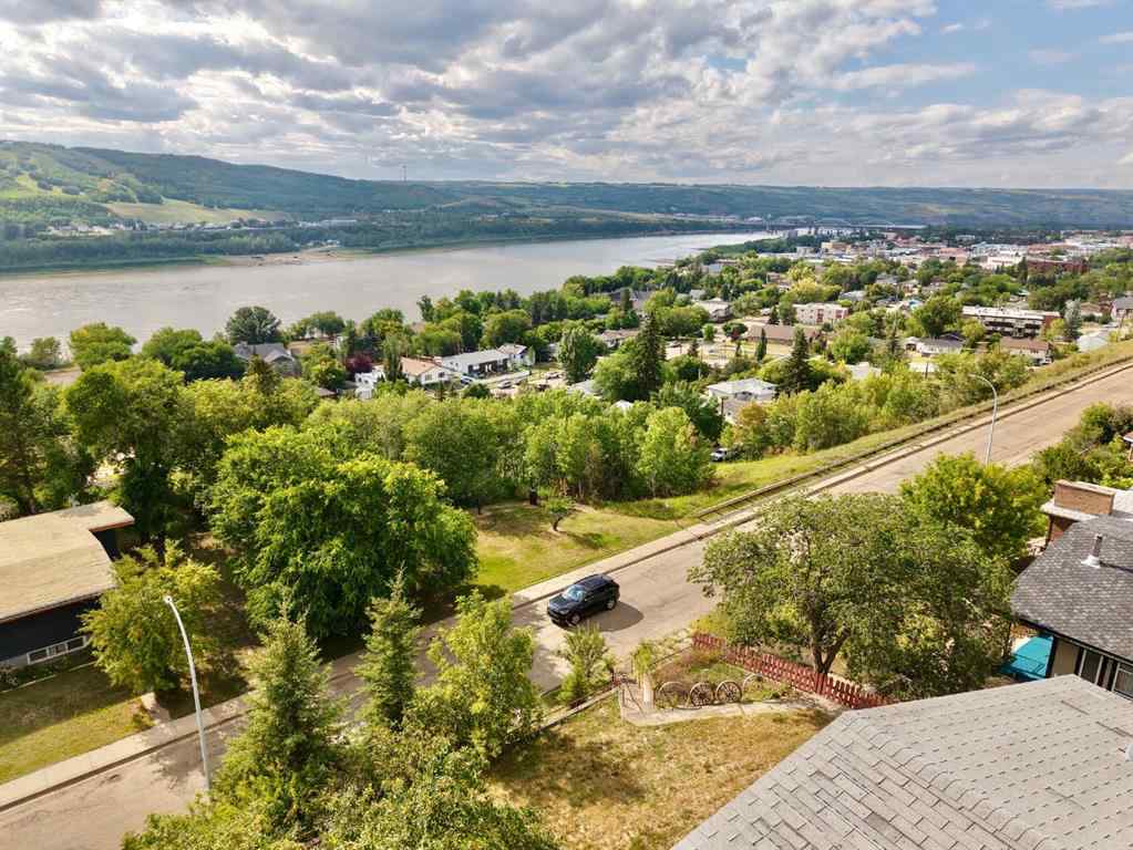 MLS® A2215769 - 10839 103 Street  in South End Peace River, Residential