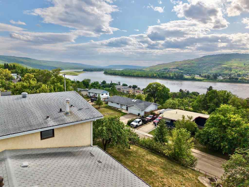 MLS® A2215769 - 10839 103 Street  in South End Peace River, Residential