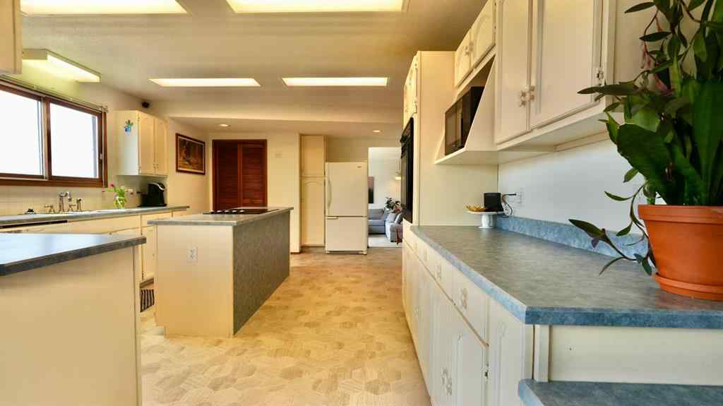 MLS® A2215769 - 10839 103 Street  in South End Peace River, Residential