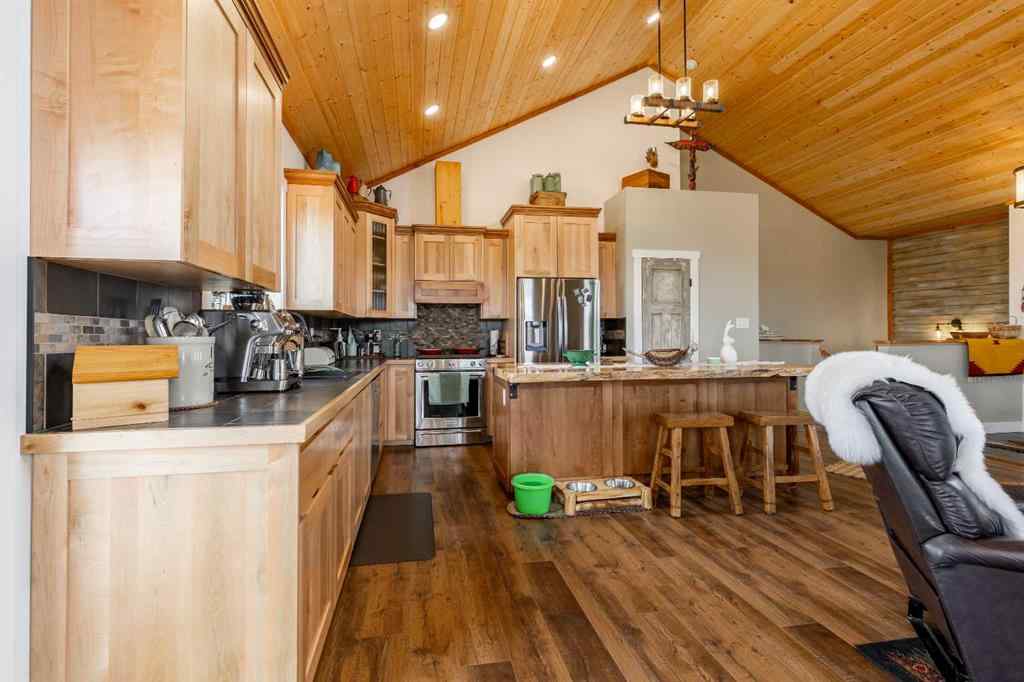 MLS® A2215852 - 113 Whitetail Place  in NONE Shaughnessy, Residential