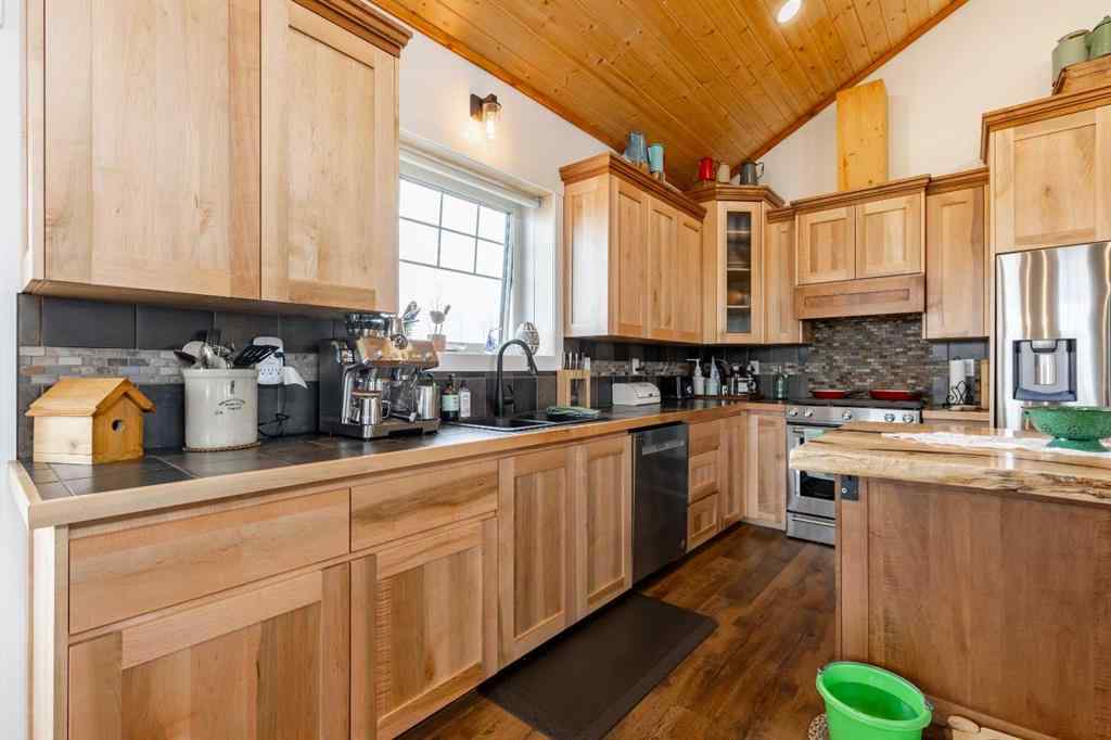 MLS® A2215852 - 113 Whitetail Place  in NONE Shaughnessy, Residential