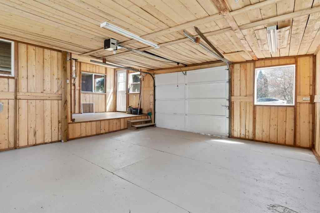 MLS® A2215882 - 315 & 317 Macrae Street  in Bawlf Bawlf, Residential