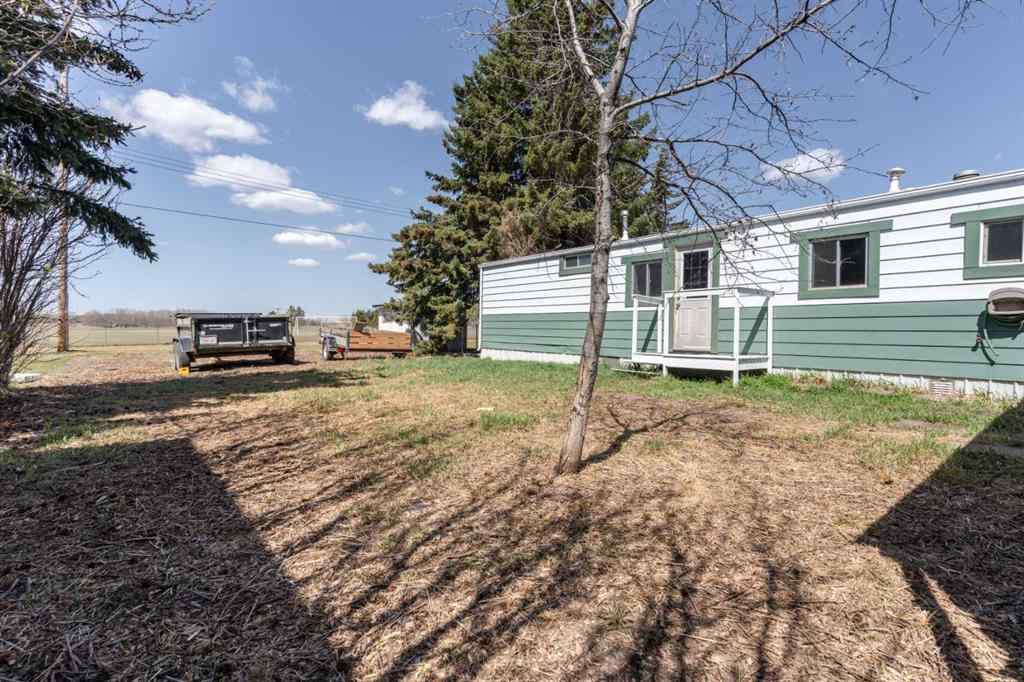 MLS® A2215882 - 315 & 317 Macrae Street  in Bawlf Bawlf, Residential