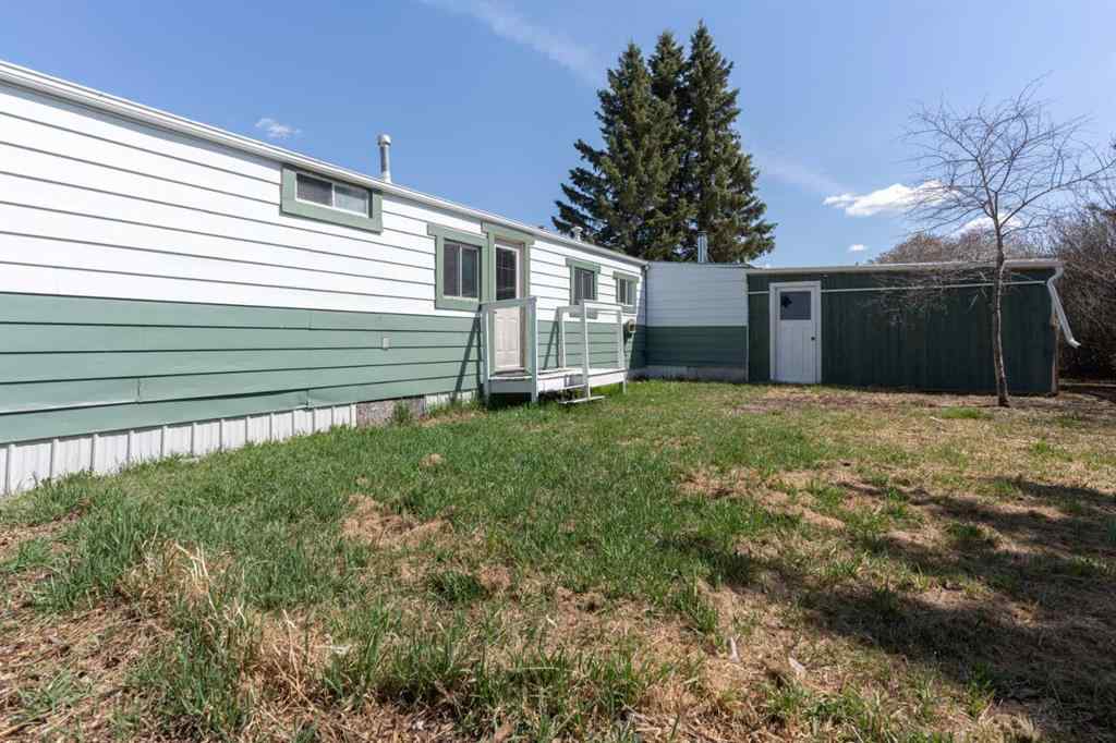 MLS® A2215882 - 315 & 317 Macrae Street  in Bawlf Bawlf, Residential