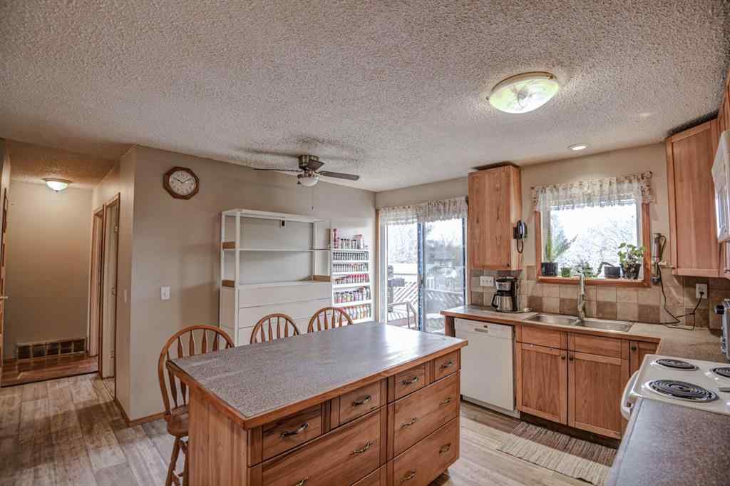 MLS® A2215935 - 640 Mcculloch Crescent  in NONE Irricana, Residential