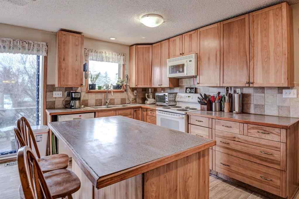 MLS® A2215935 - 640 Mcculloch Crescent  in NONE Irricana, Residential