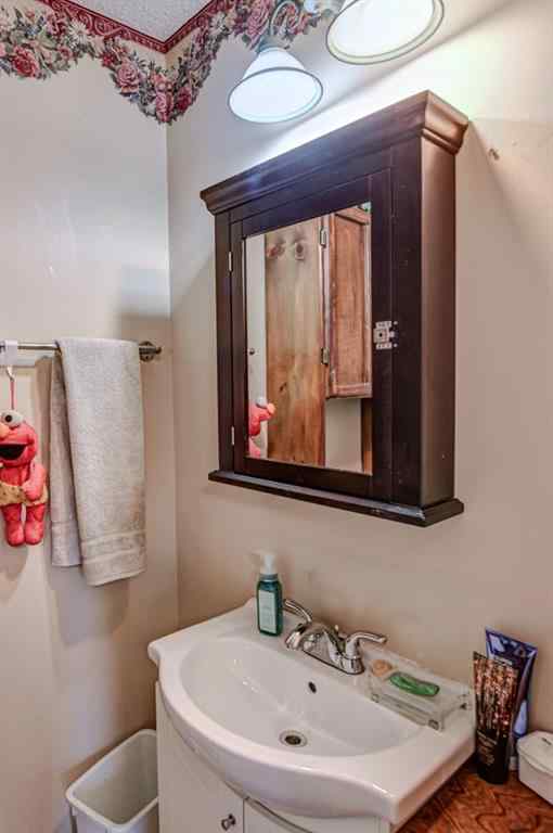 MLS® A2215935 - 640 Mcculloch Crescent  in NONE Irricana, Residential