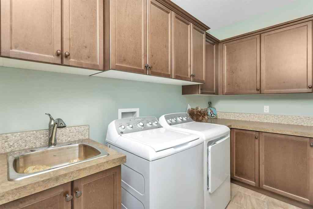MLS® A2216057 - 4920 Beardsley Avenue  in Henner\'s Landing Lacombe, Residential