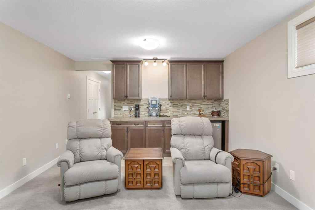 MLS® A2216057 - 4920 Beardsley Avenue  in Henner\'s Landing Lacombe, Residential