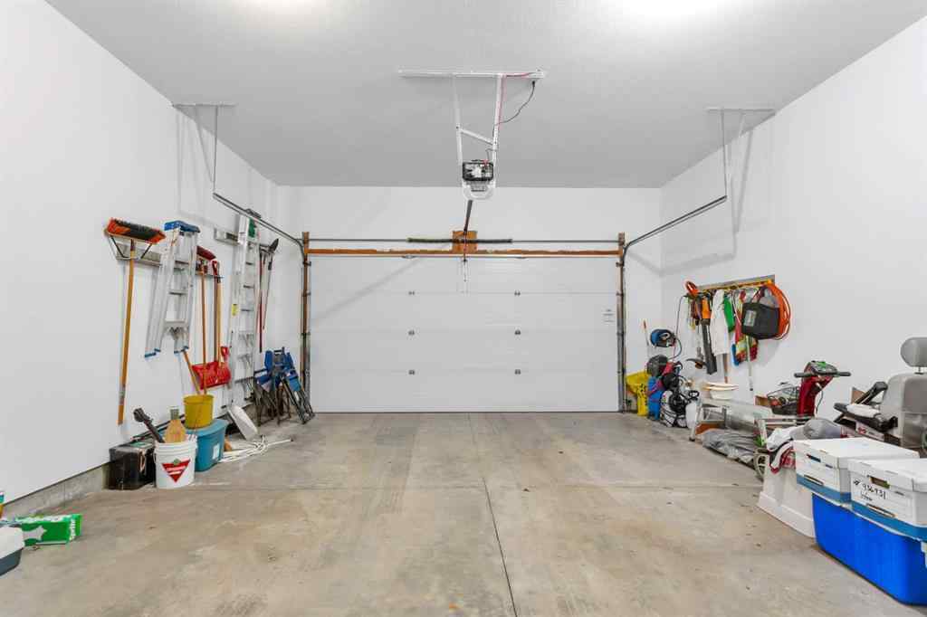MLS® A2216057 - 4920 Beardsley Avenue  in Henner\'s Landing Lacombe, Residential