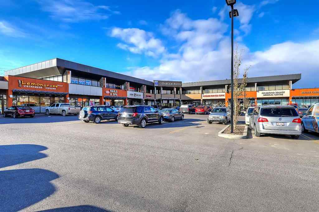 MLS® A2216066 - Unit #108 3550 45 Street SW in Glenbrook Calgary, Residential