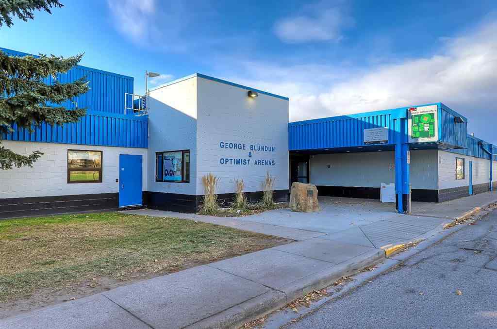 MLS® A2216066 - Unit #108 3550 45 Street SW in Glenbrook Calgary, Residential