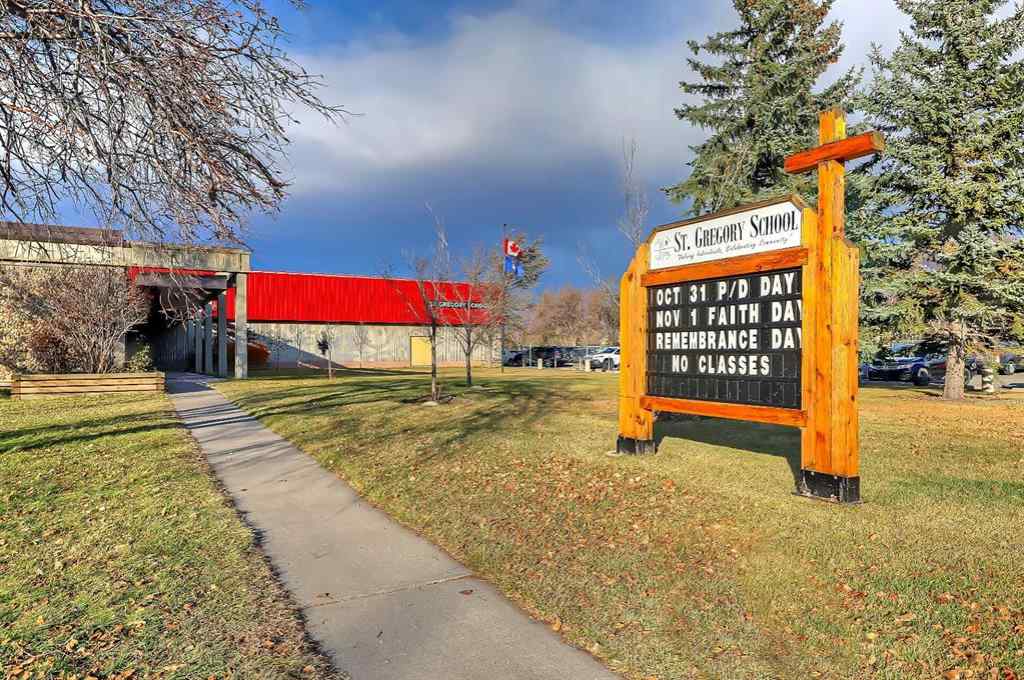 MLS® A2216066 - Unit #108 3550 45 Street SW in Glenbrook Calgary, Residential